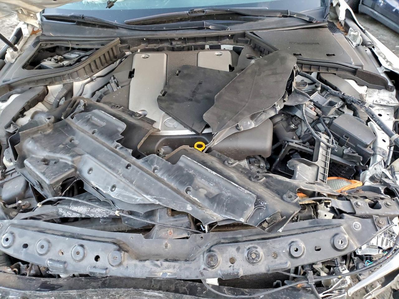 2015 INFINITI Q50