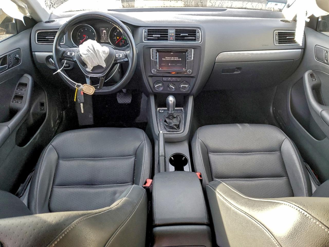 2018 VOLKSWAGEN JETTA