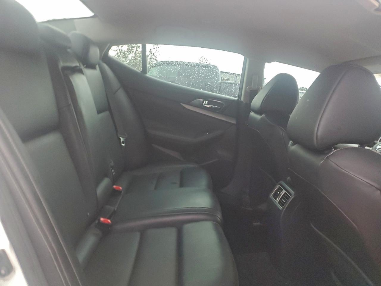 2017 NISSAN Maxima