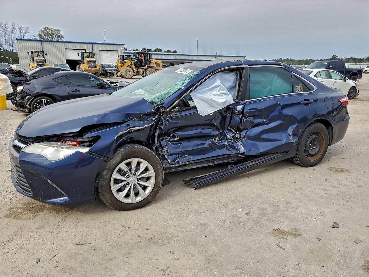 2015 TOYOTA CAMRY