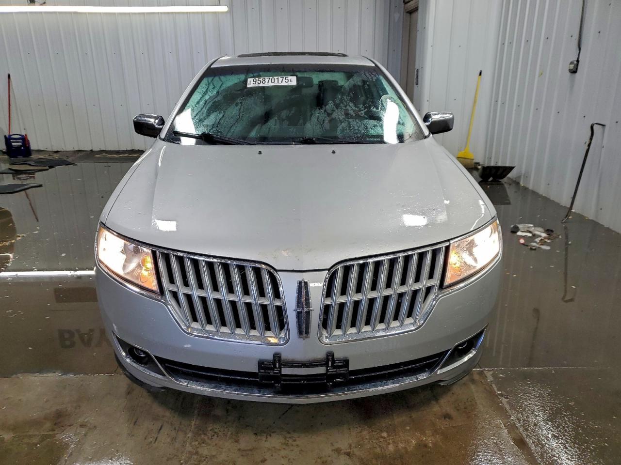 2010 LINCOLN MKZ