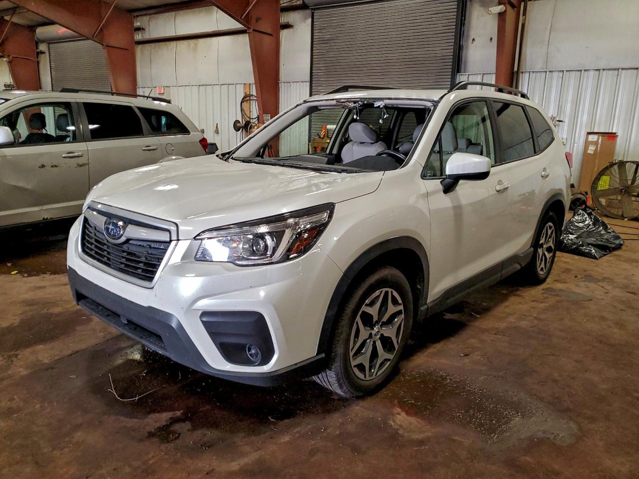 2020 SUBARU FORESTER