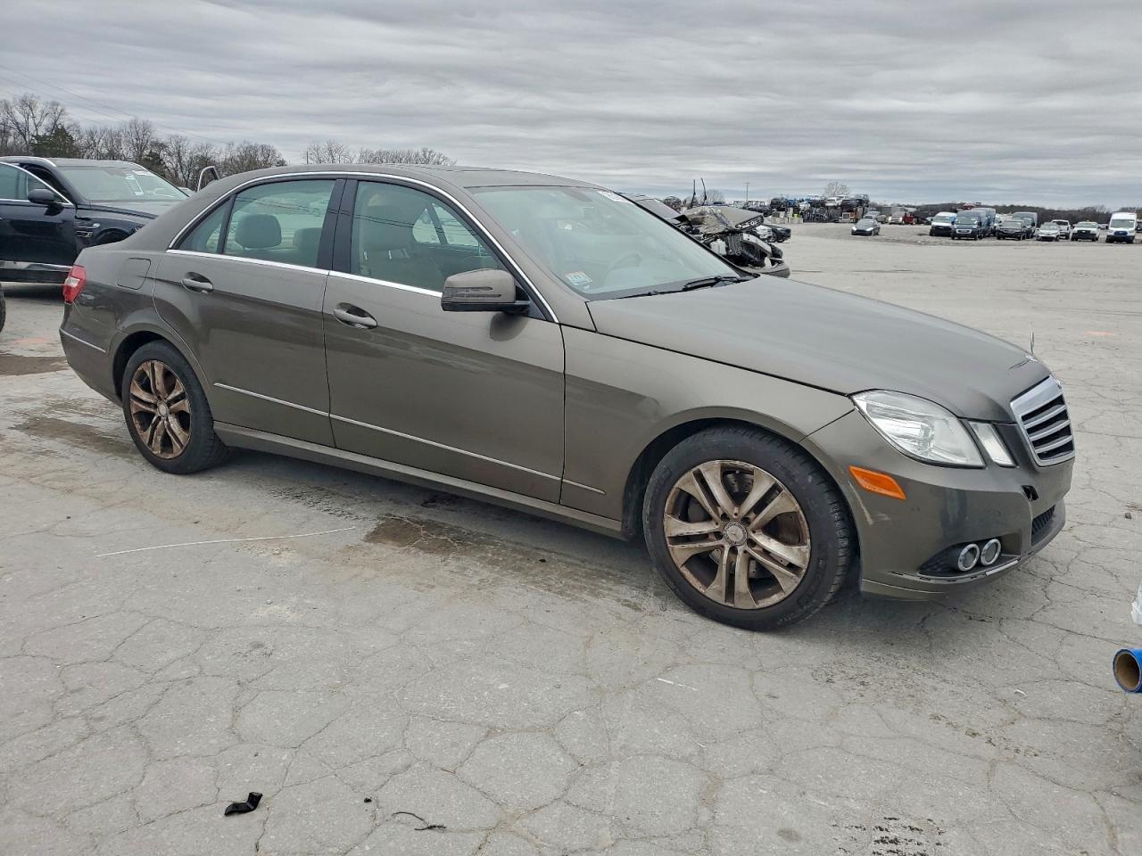 2010 MERCEDES-BENZ E-Class