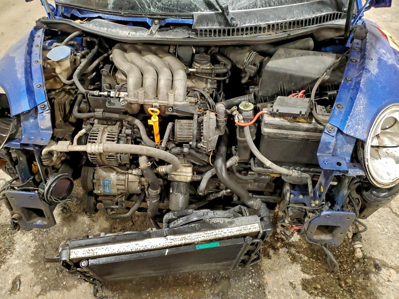 2004 VOLKSWAGEN Beetle