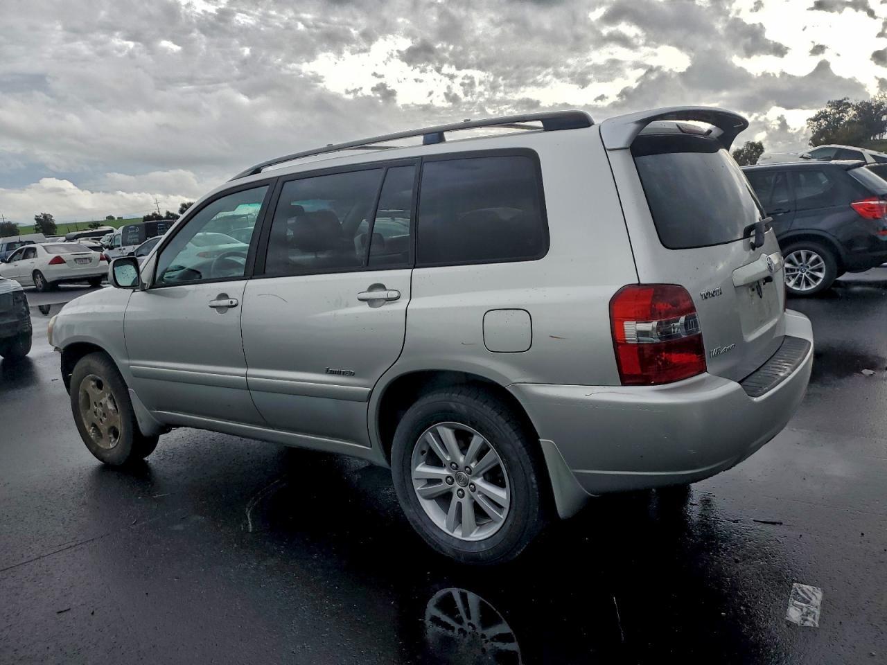 2006 TOYOTA HIGHLANDER