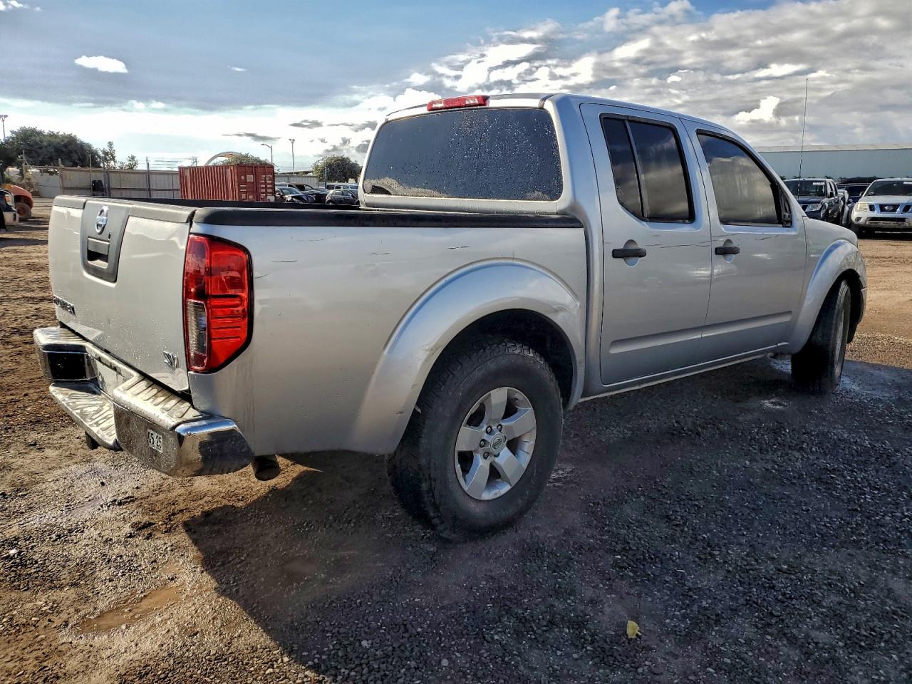 2011 NISSAN Frontier