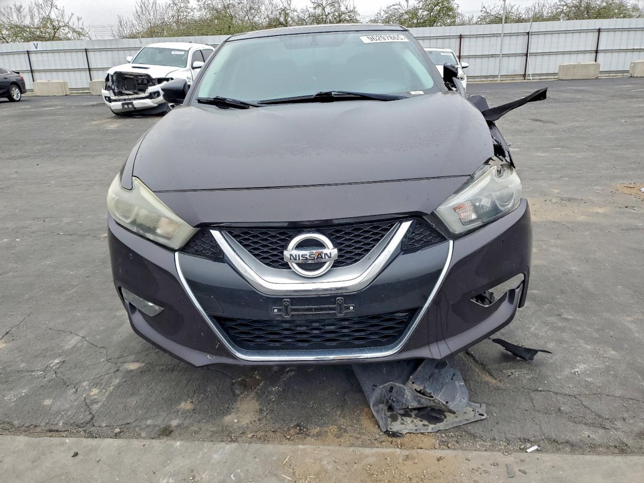 2016 NISSAN Maxima