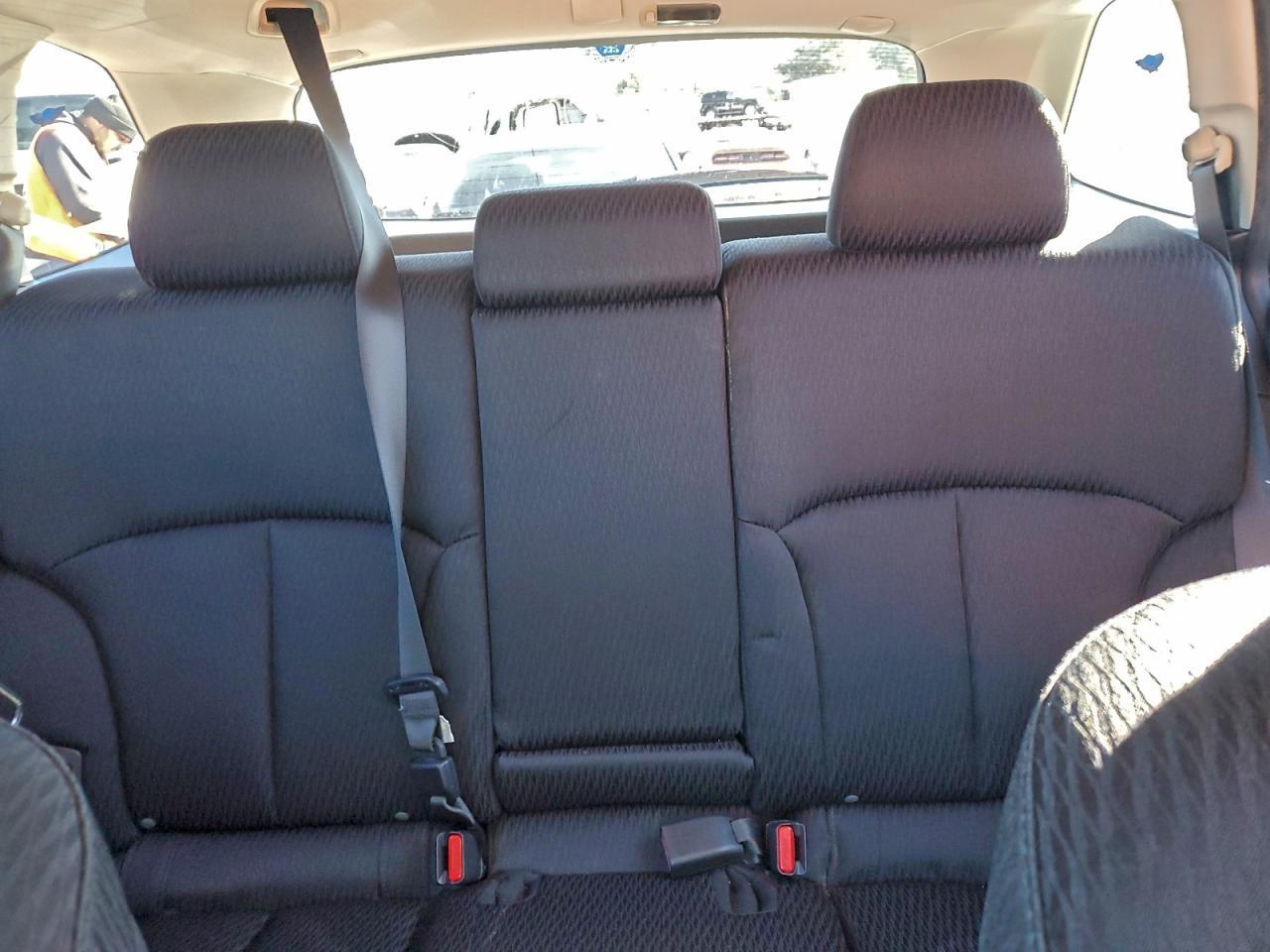 2010 SUBARU Outback