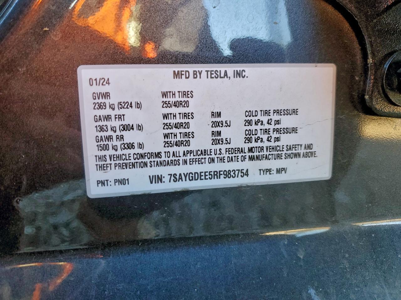 2024 TESLA MODEL Y