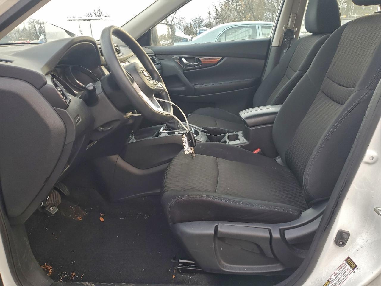 2017 NISSAN ROGUE