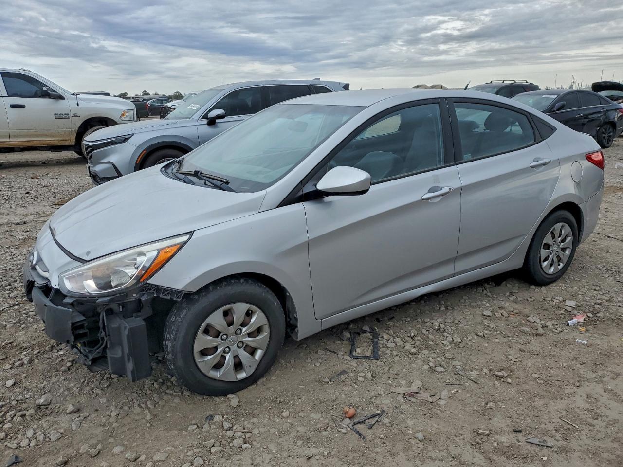 2016 HYUNDAI ACCENT