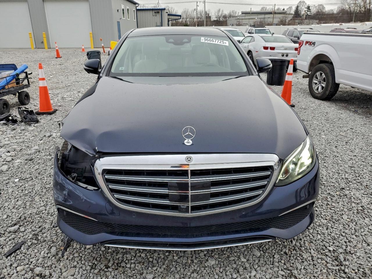 2019 MERCEDES-BENZ E-Class