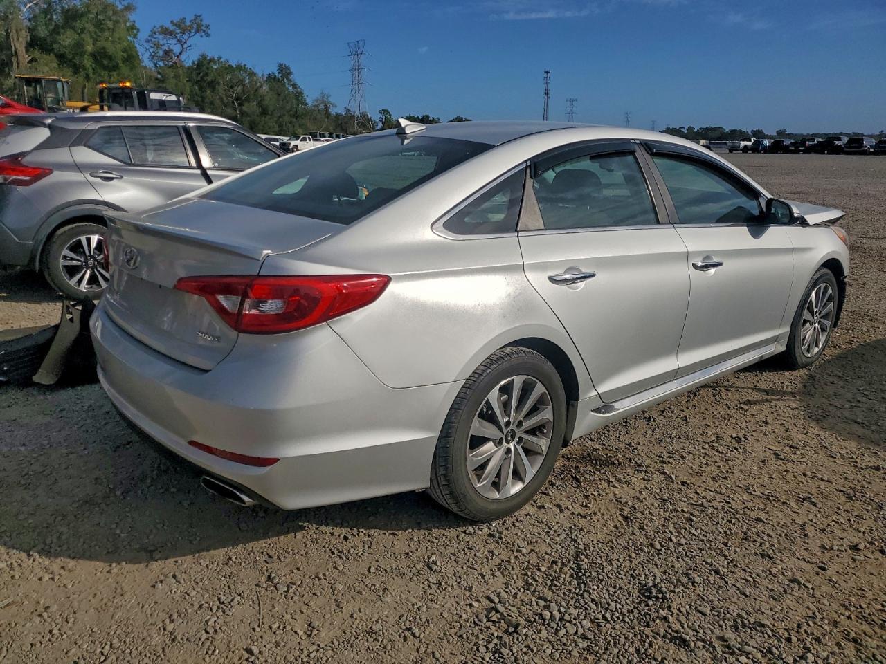 2015 HYUNDAI SONATA