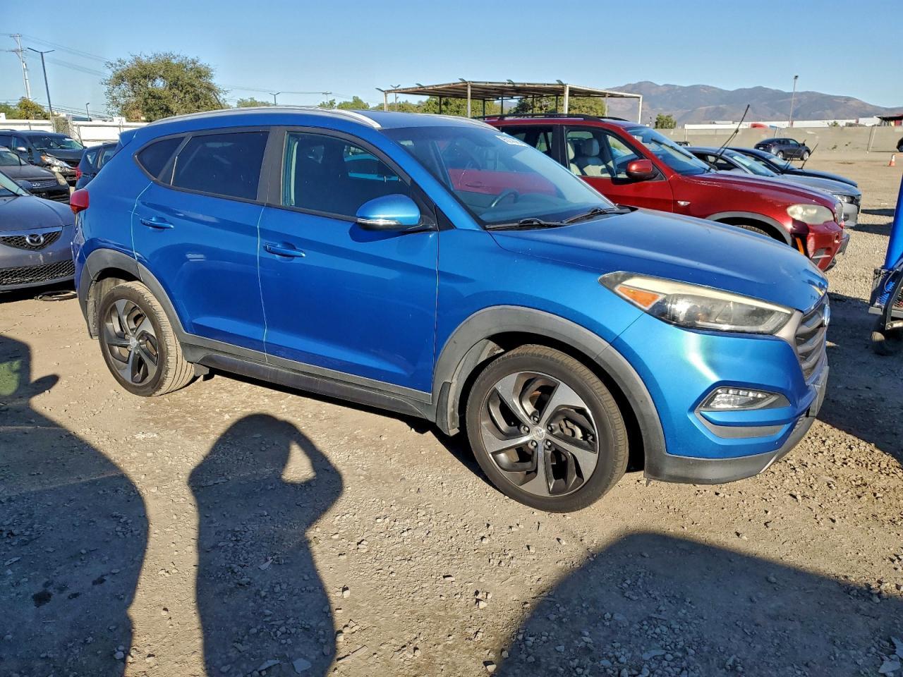 2016 HYUNDAI TUCSON
