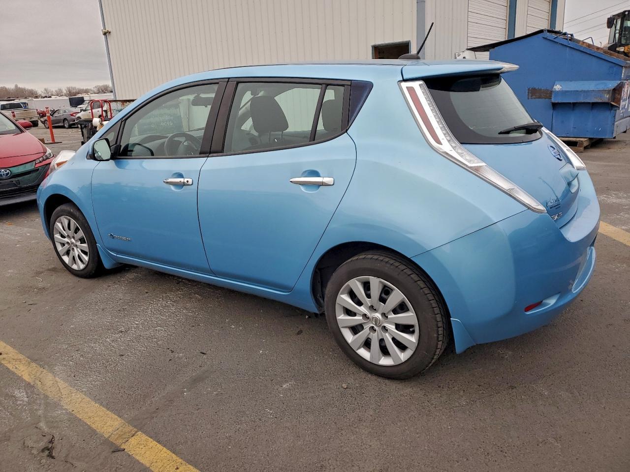 2015 NISSAN LEAF