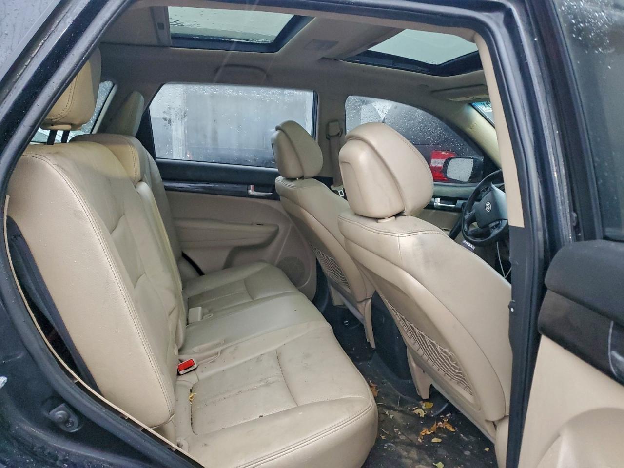 2011 KIA SORENTO