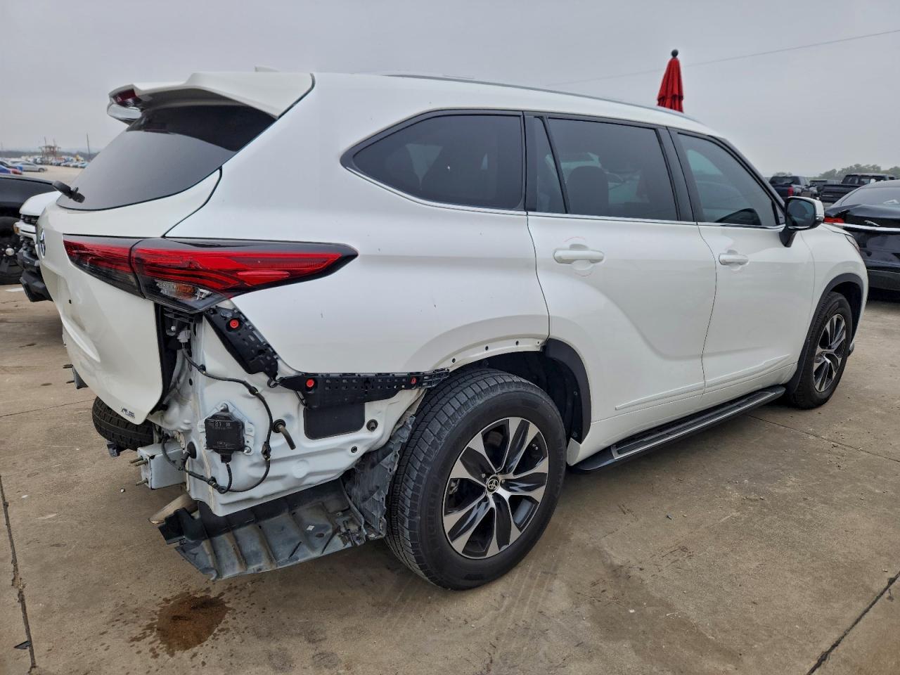 2021 TOYOTA HIGHLANDER