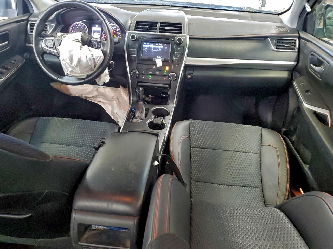 2015 TOYOTA CAMRY