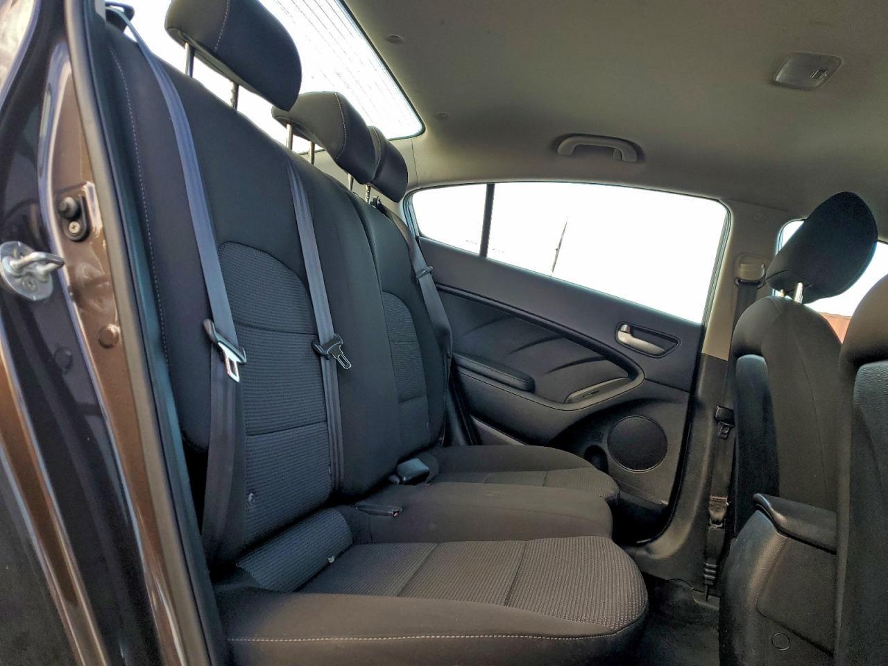 2017 KIA FORTE