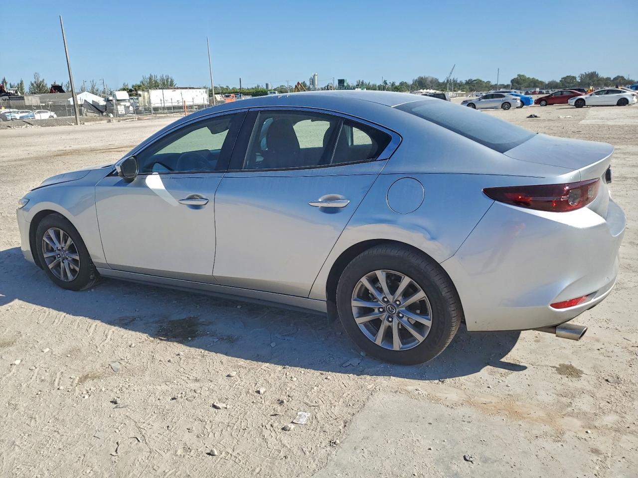 2019 MAZDA 3