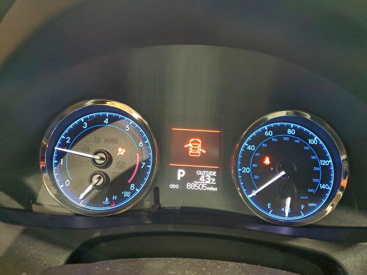 2018 TOYOTA COROLLA