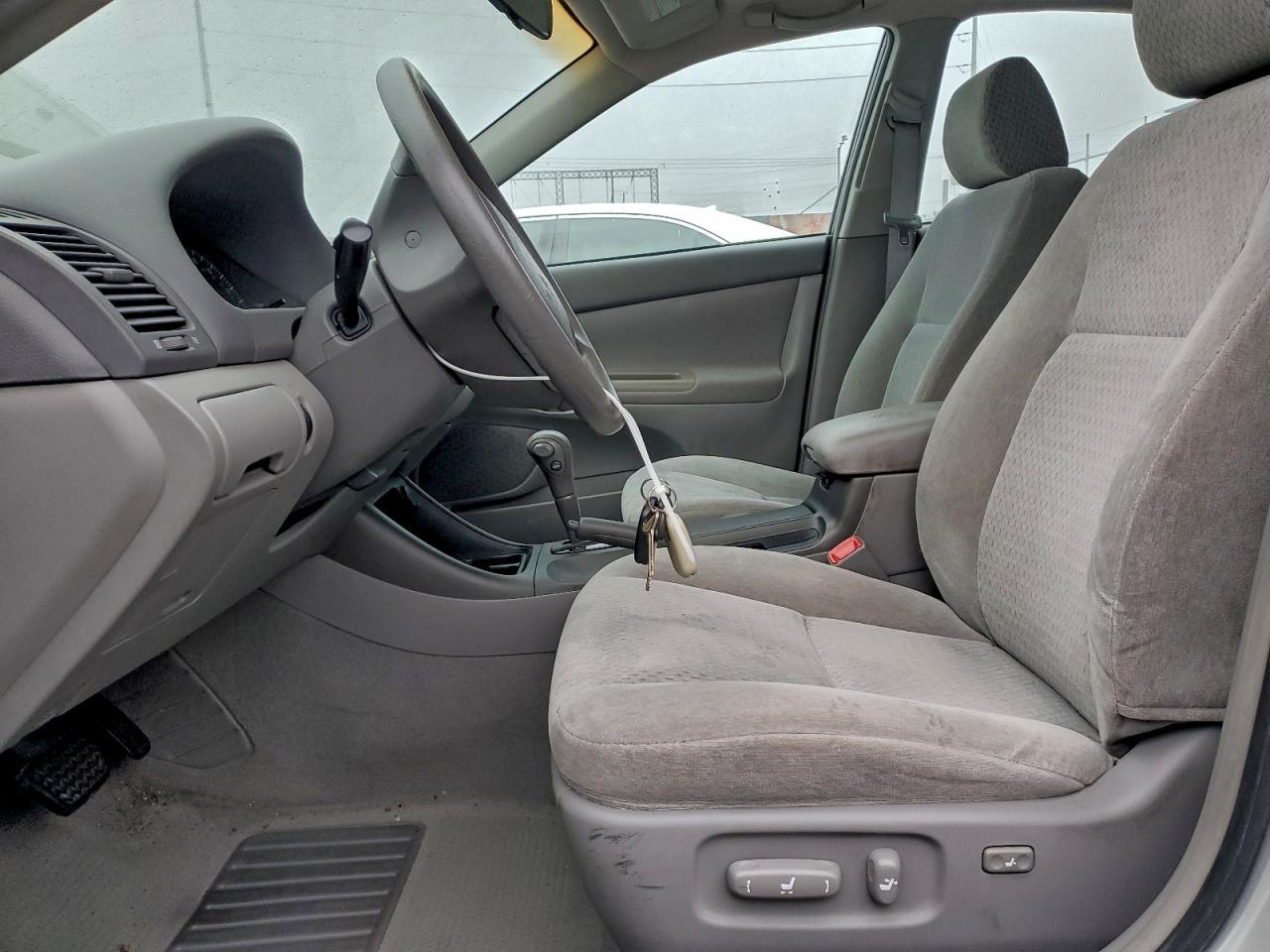 2004 TOYOTA CAMRY