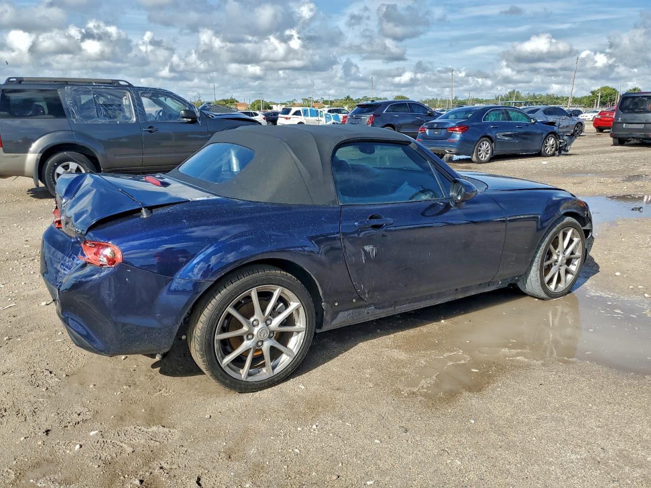 2012 MAZDA MX-5 Miata