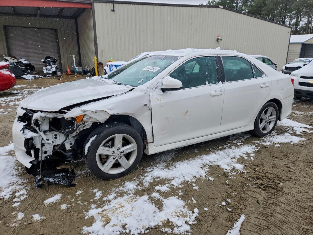 2014 TOYOTA CAMRY