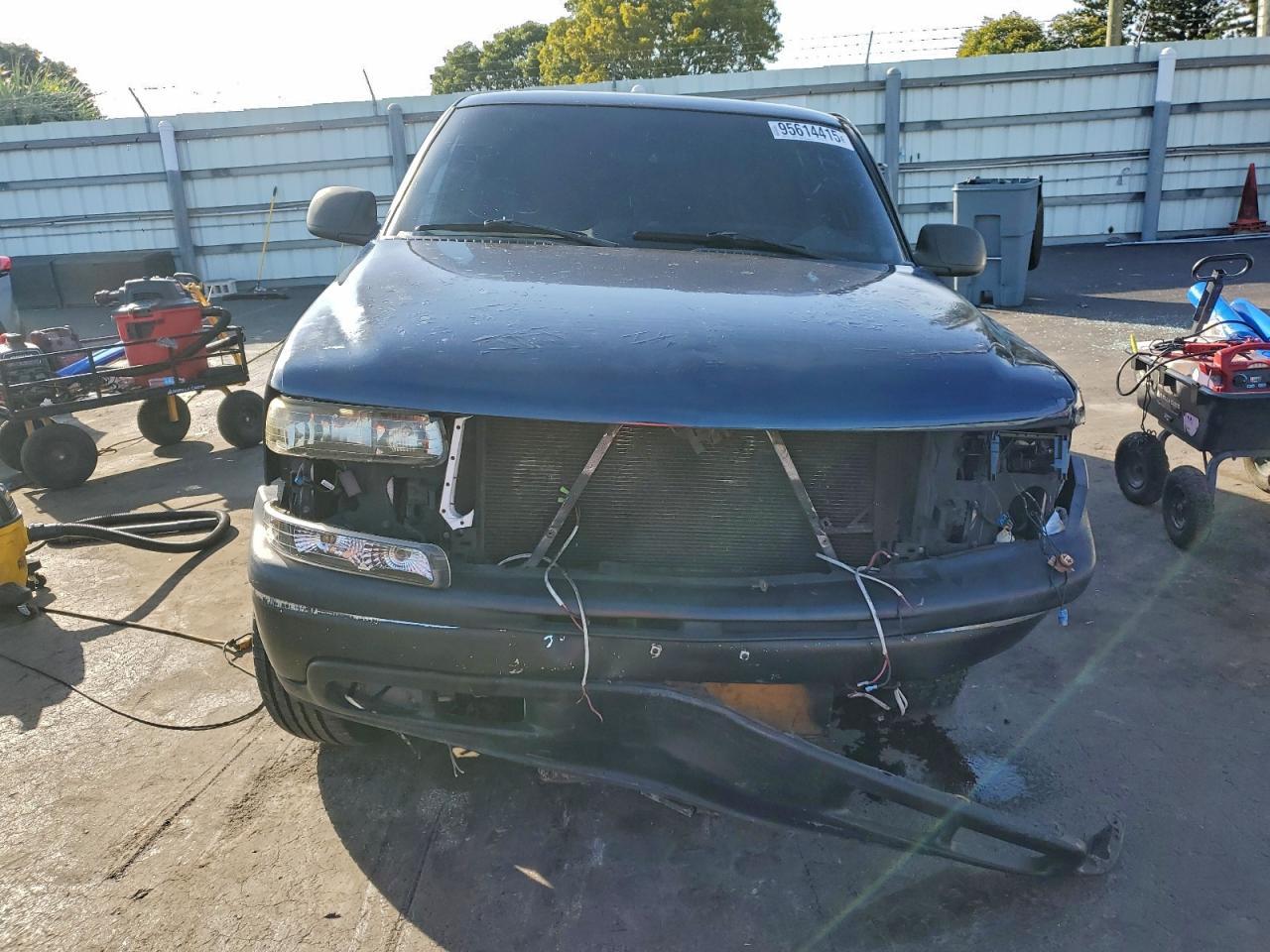 2002 CHEVROLET Tahoe
