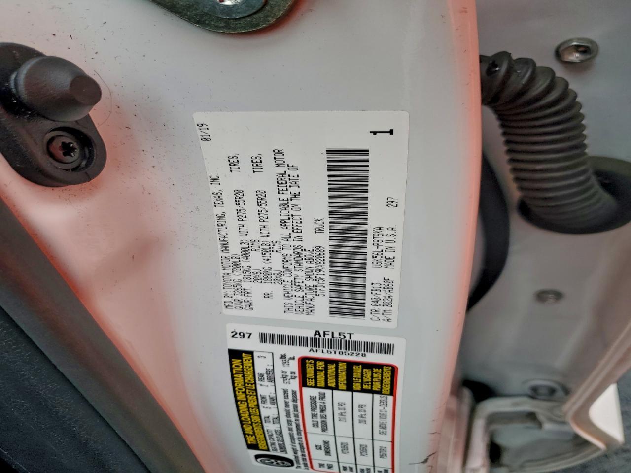 2019 TOYOTA TUNDRA