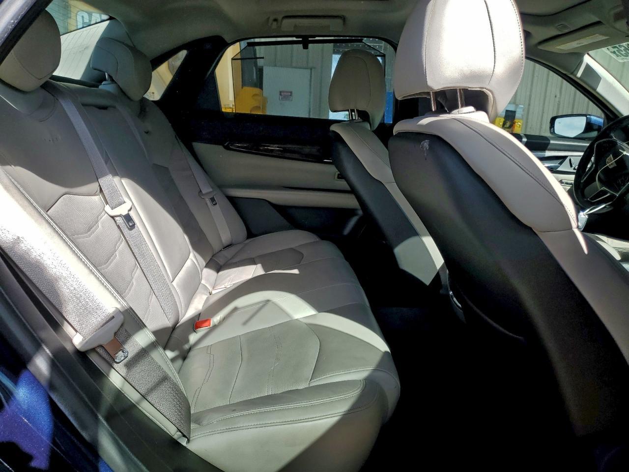 2016 CADILLAC CT6