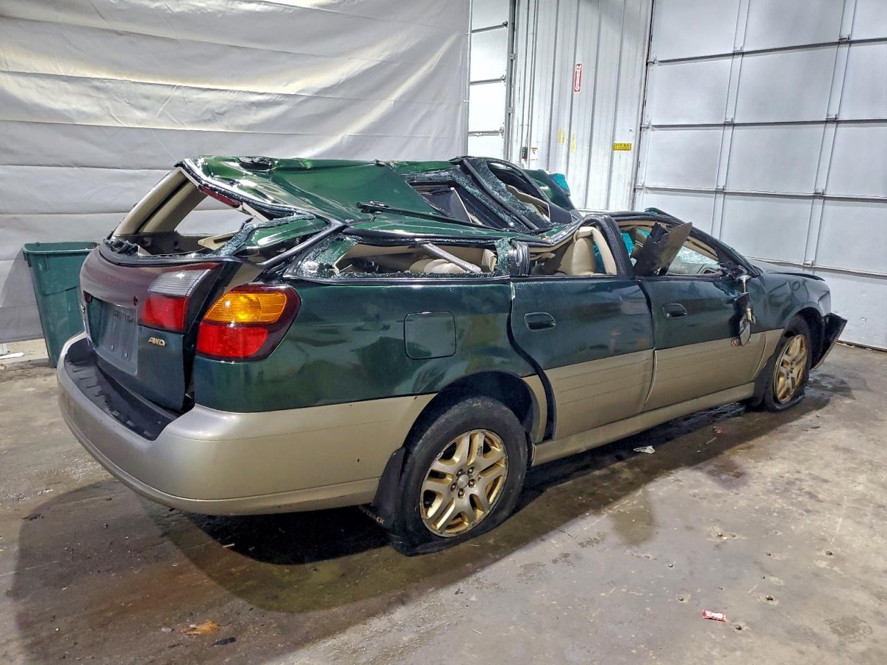 2000 SUBARU Legacy