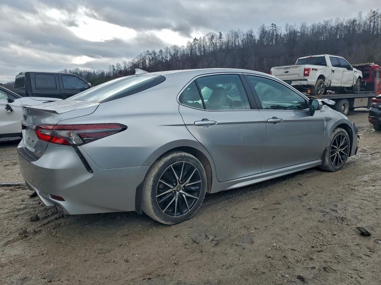 2022 TOYOTA CAMRY