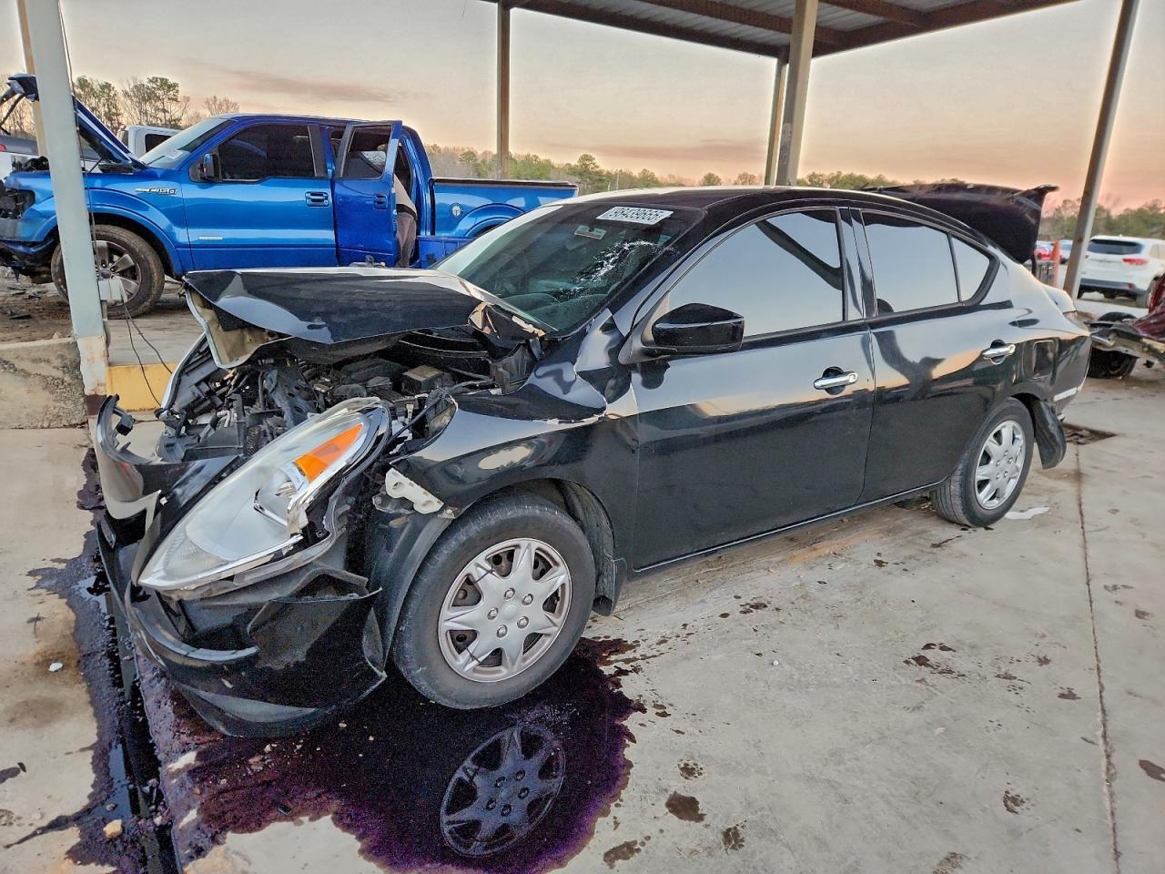 2015 NISSAN VERSA