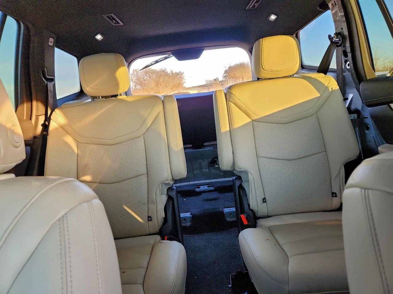 2021 CADILLAC XT6