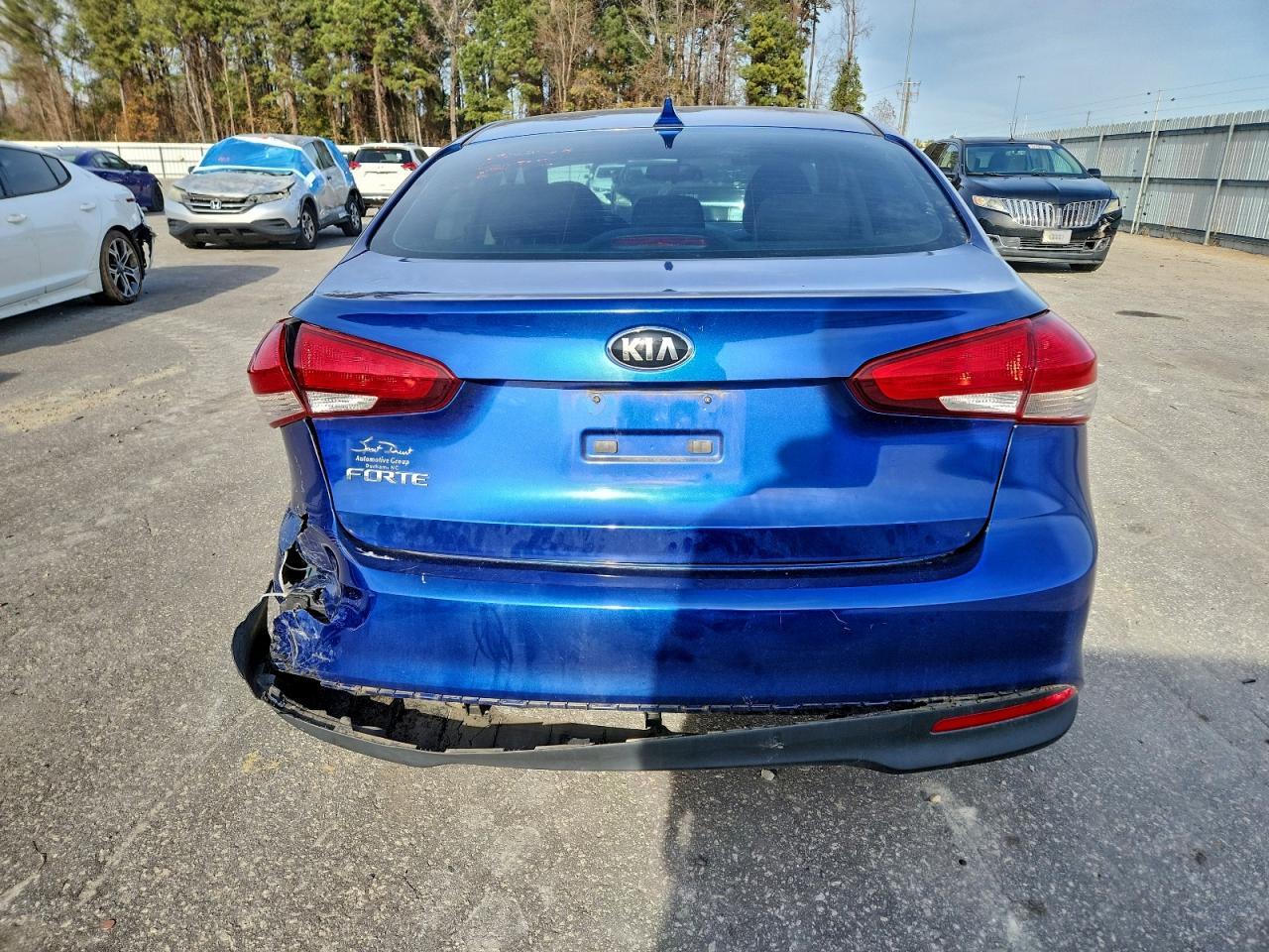 2017 KIA FORTE