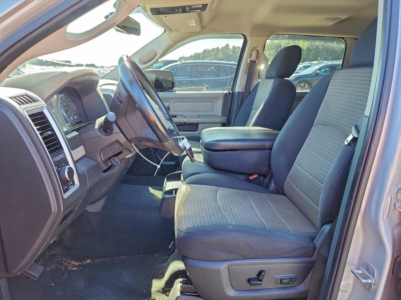 2011 DODGE RAM 1500
