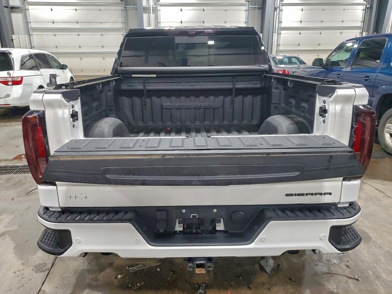2023 GMC Sierra