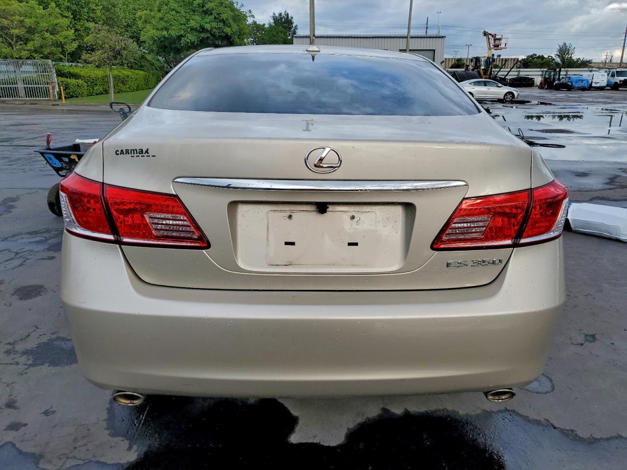 2011 LEXUS ES 350