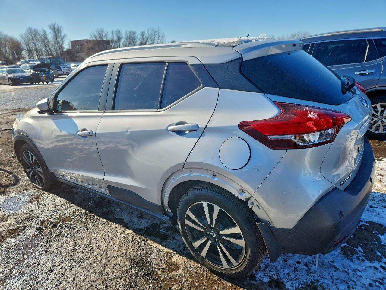 2020 NISSAN KICKS