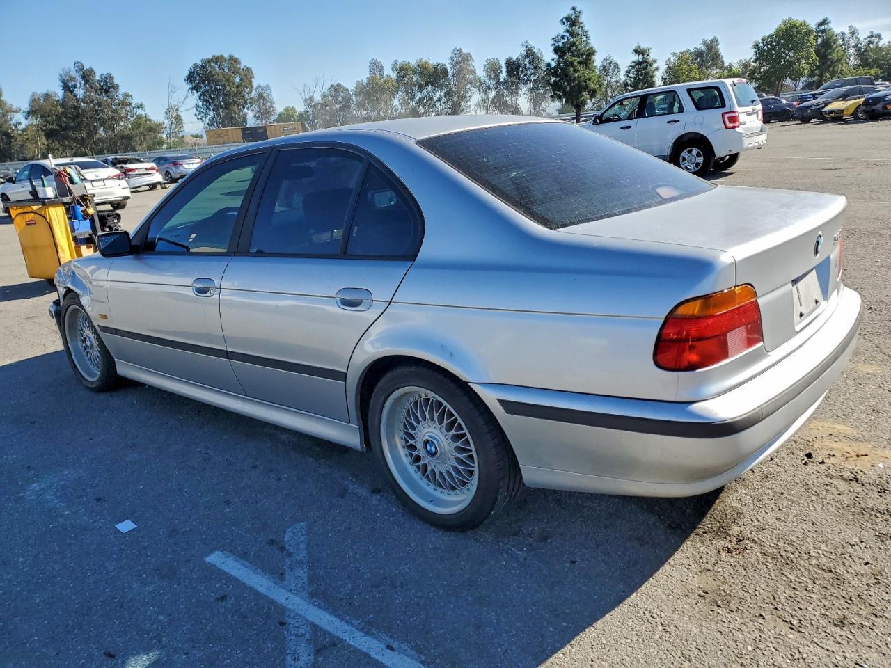 2000 BMW 5 series