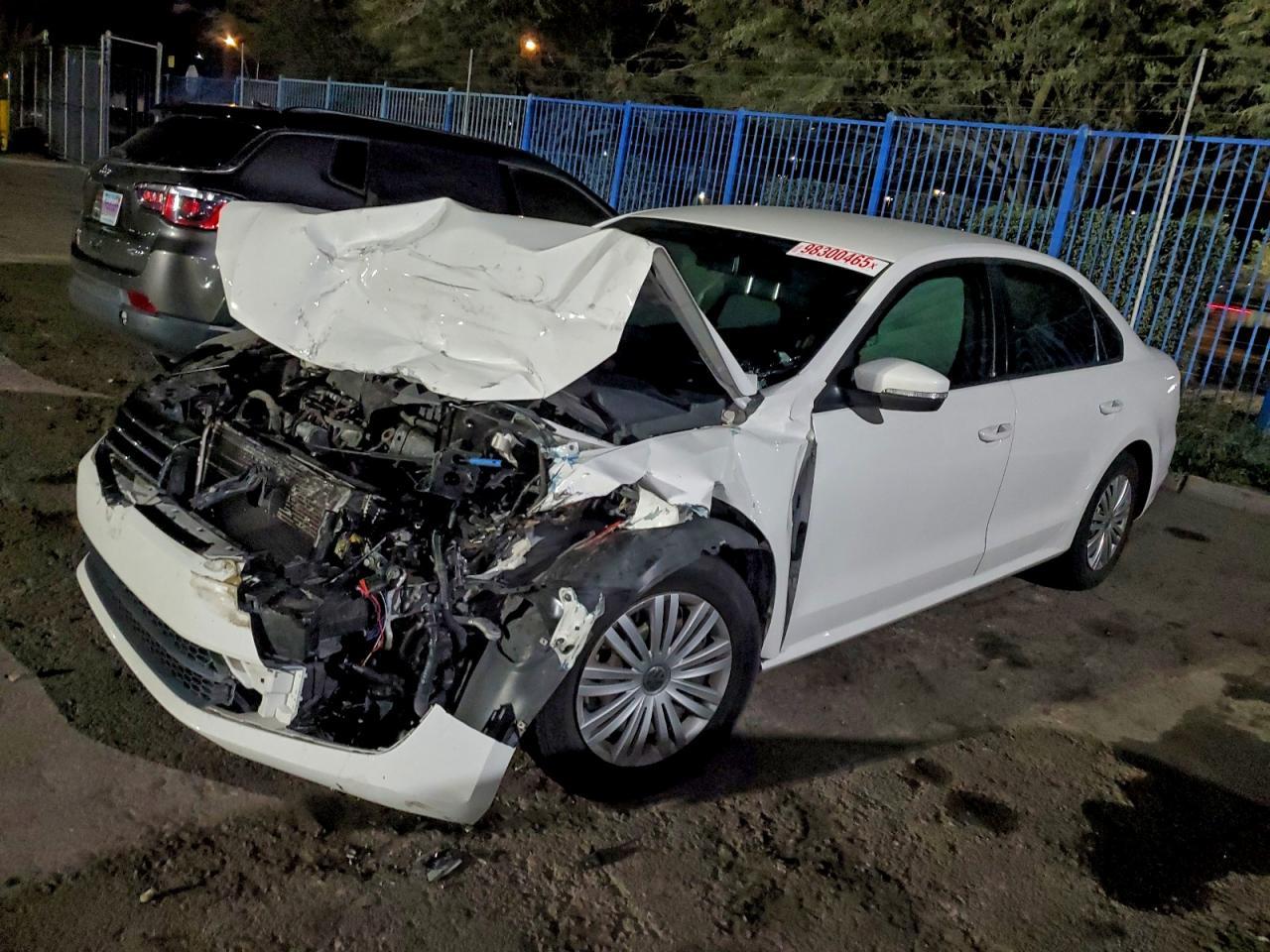 2015 VOLKSWAGEN Passat