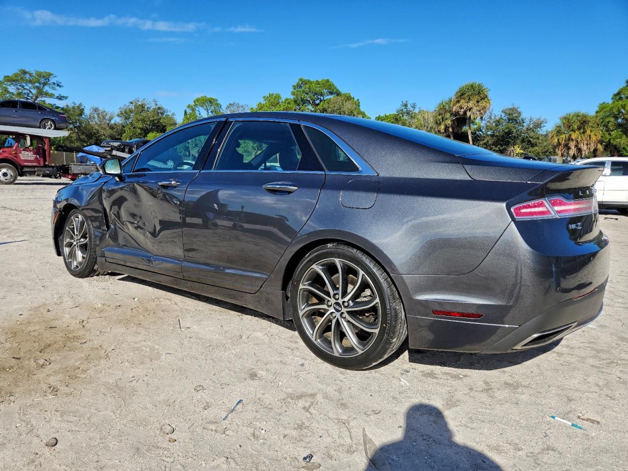 2019 LINCOLN MKZ