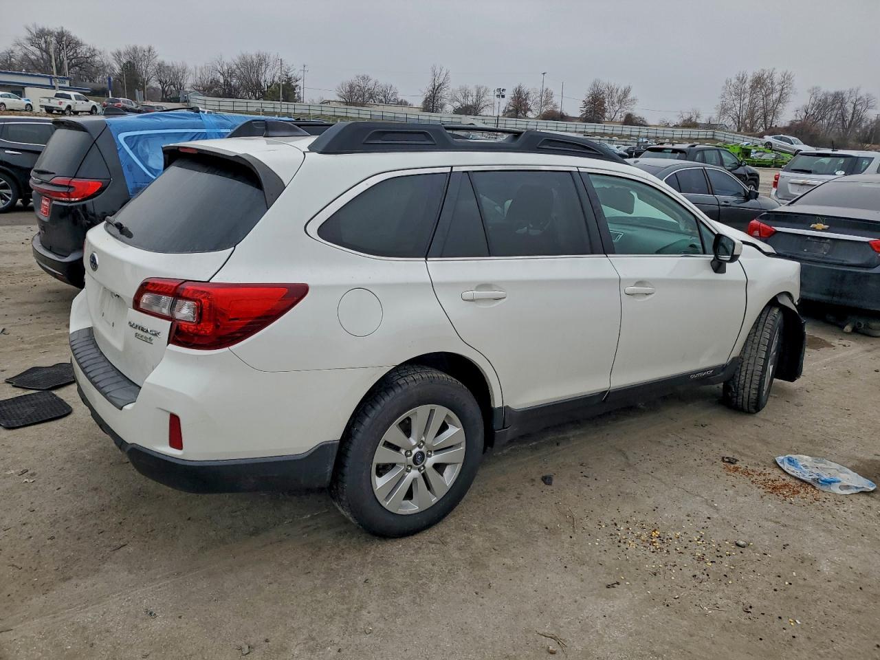 2017 SUBARU Outback