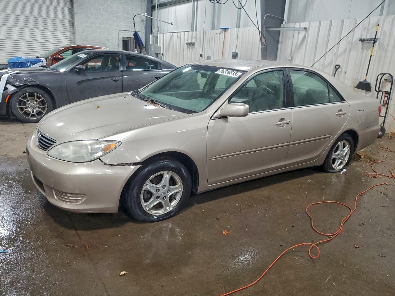 2005 TOYOTA CAMRY