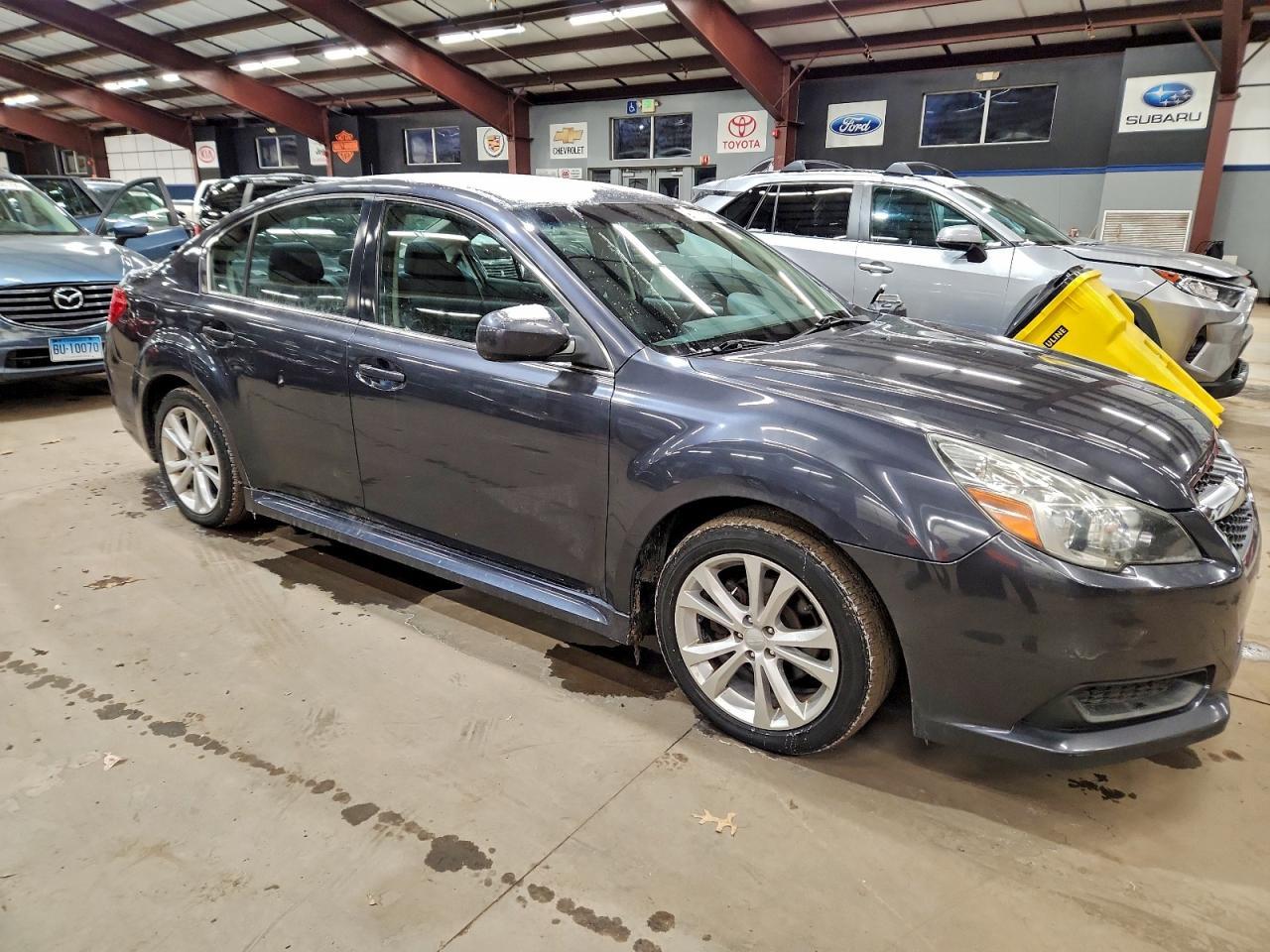 2013 SUBARU Legacy