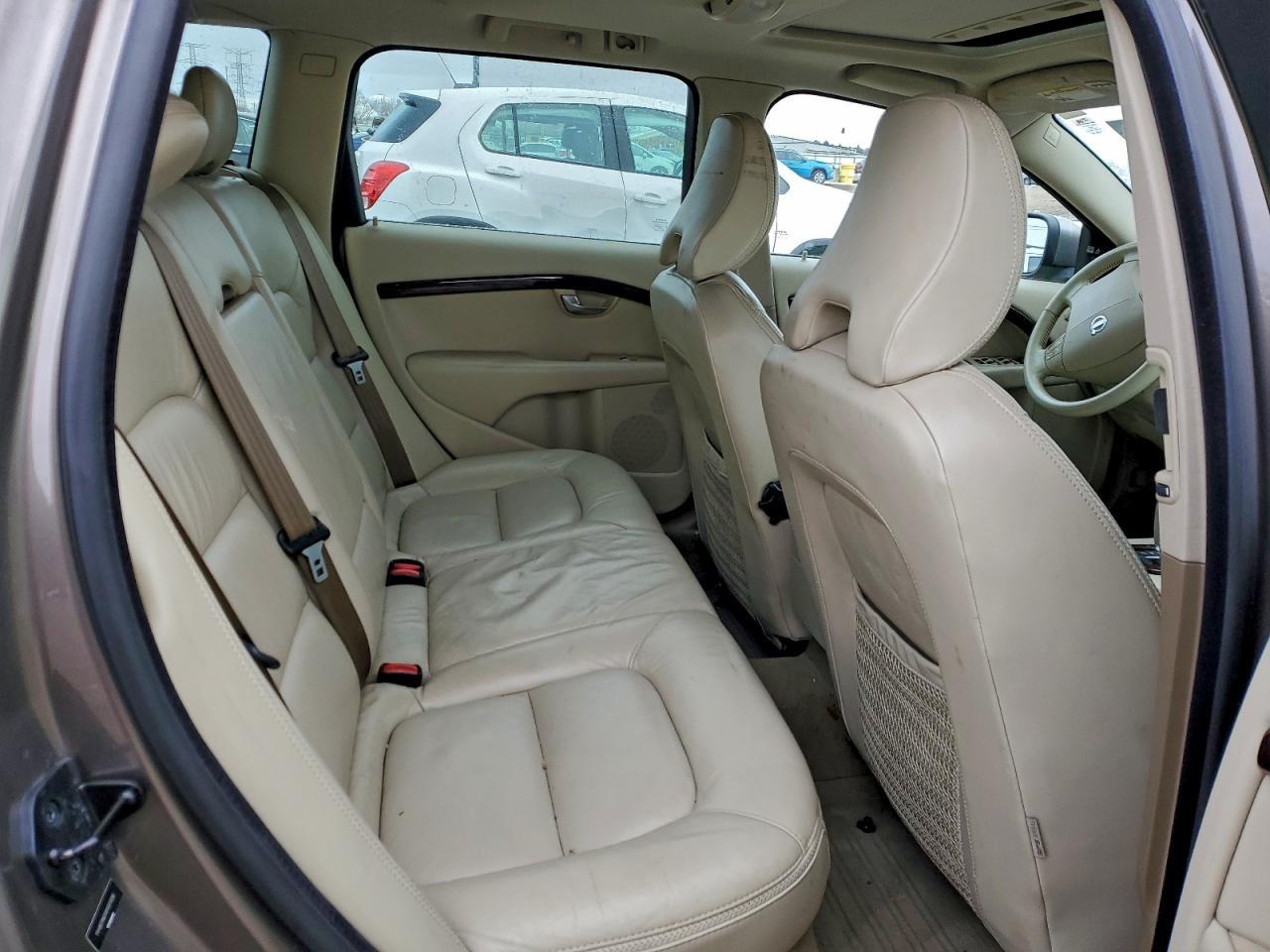2008 VOLVO XC70