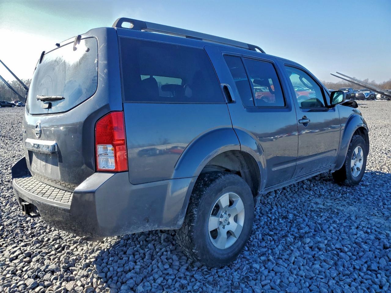 2012 NISSAN PATHFINDER