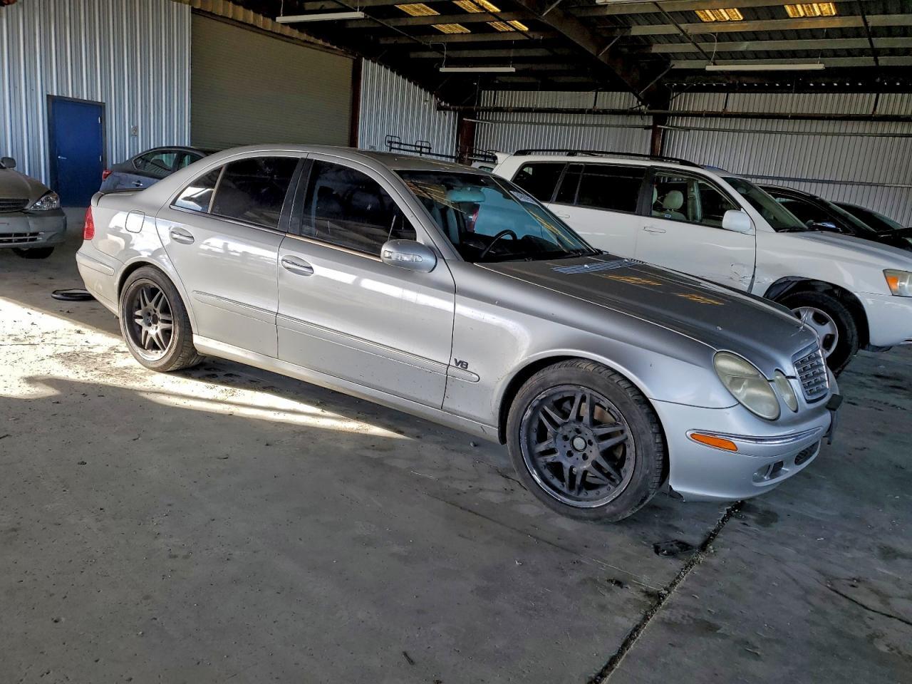 2005 MERCEDES-BENZ E-Class