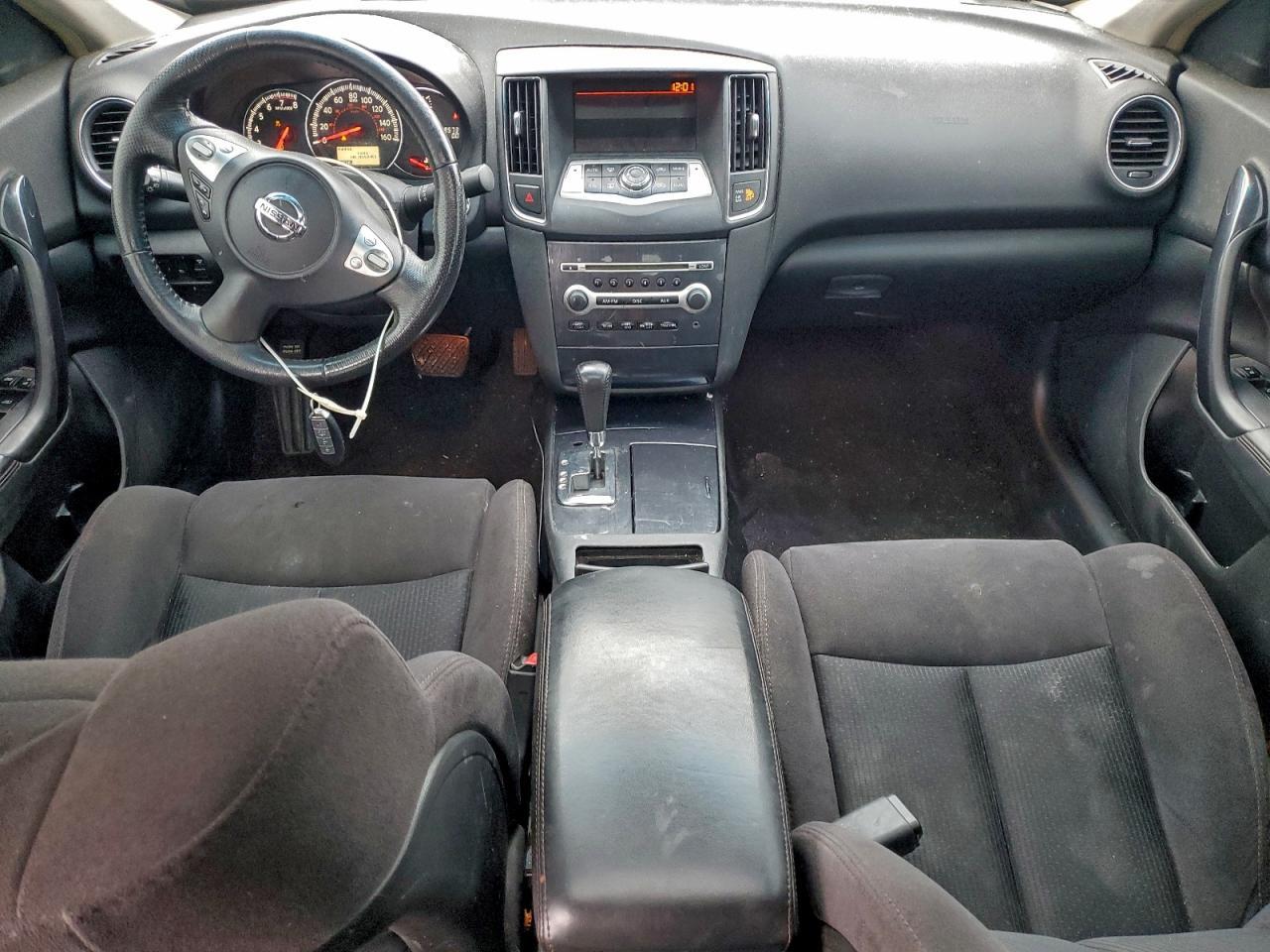 2014 NISSAN Maxima